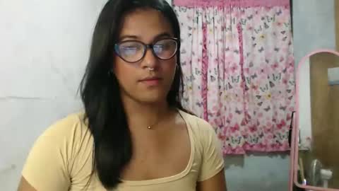 Ellez online show from March 29, 7:14 pm