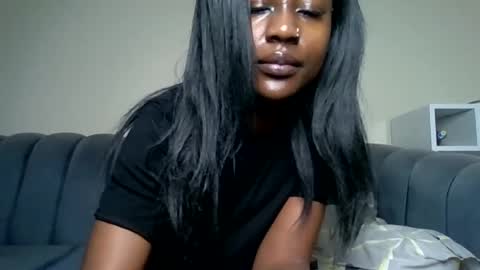 Snapshot of blackprincess25 chatting on June 29, 11:49 pm Lorraine online show from June 29, 11:49 pm