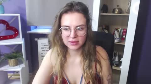 Snapshot of blackrosezoey chatting on January 13, 9:08 am Z O E Y online show from January 13, 9:08 am