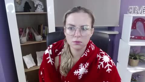 Snapshot of blackrosezoey chatting on September 17, 4:25 am Z O E Y online show from September 17, 4:25 am