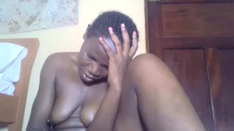 Snapshot of blacksexygal chatting on February 28, 12:52 pm SARAH online show from February 28, 12:52 pm