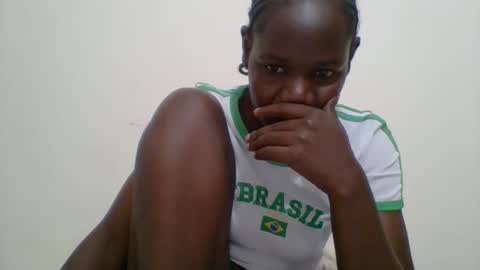 Snapshot of blacksexygal chatting on September 15, 4:18 pm SARAH online show from September 15, 4:18 pm