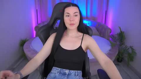 Snapshot of blacksilkqueen chatting on November 23, 1:11 pm blacksilkqueen online show from November 23, 1:11 pm