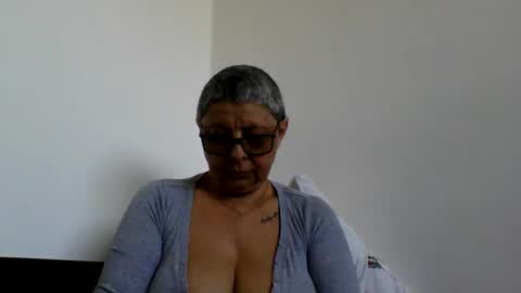 Snapshot of blackwidow05 chatting on April 25, 12:41 pm Black Widow online show from April 25, 12:41 pm