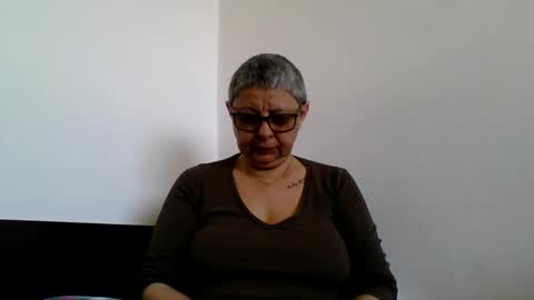Snapshot of blackwidow05 chatting on April 28, 7:57 am Black Widow online show from April 28, 7:57 am
