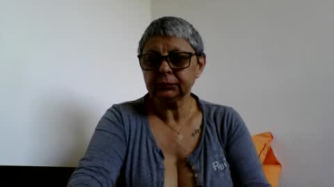 Snapshot of blackwidow05 chatting on May 16, 9:17 am Black Widow online show from May 16, 9:17 am