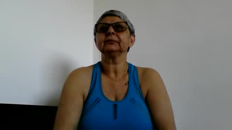 Snapshot of blackwidow05 chatting on May 28, 9:50 am Black Widow online show from May 28, 9:50 am