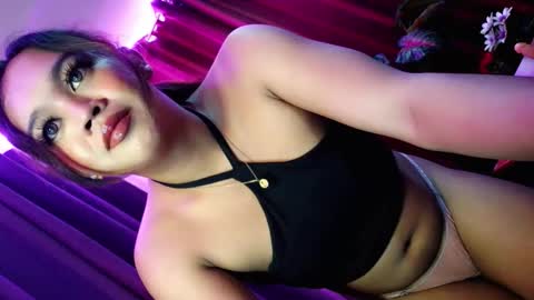 sweetyluna online show from May 16, 8:07 pm