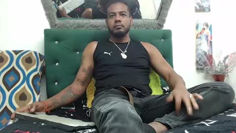 Snapshot of blade_foxx chatting on December 31, 8:15 am Richard online show from December 31, 8:15 am