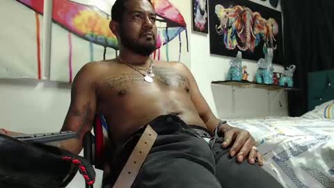 Snapshot of blade_foxx chatting on January 16, 7:17 am Richard online show from January 16, 7:17 am