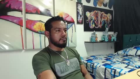 Snapshot of blade_foxx chatting on January 21, 6:11 am Richard online show from January 21, 6:11 am