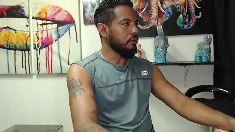 Snapshot of blade_foxx chatting on February 13, 4:07 pm Richard online show from February 13, 4:07 pm