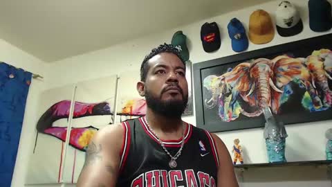 Snapshot of blade_foxx chatting on February 19, 3:28 am Richard online show from February 19, 3:28 am