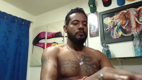 Snapshot of blade_foxx chatting on February 22, 11:02 am Richard online show from February 22, 11:02 am