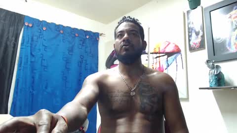 Snapshot of blade_foxx chatting on February 28, 7:05 am Richard online show from February 28, 7:05 am