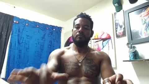 Snapshot of blade_foxx chatting on February 28, 1:36 pm Richard online show from February 28, 1:36 pm