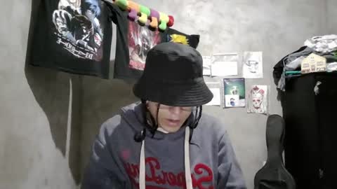 Snapshot of blade_sensual chatting on June 28, 7:36 am blade_sensual online show from June 28, 7:36 am