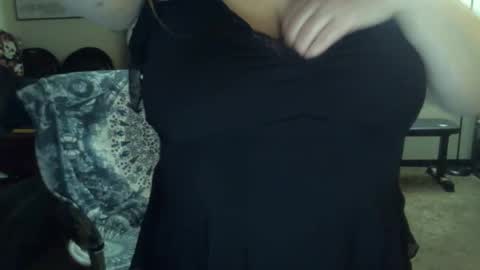 bladesizzo3111 online show from February 19, 8:32 am