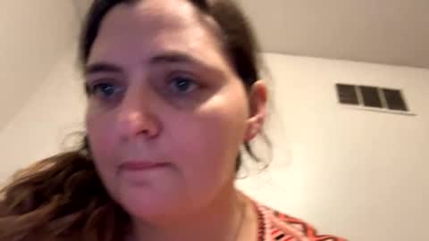 Snapshot of blah061 chatting on February 22, 6:57 am blah061 online show from February 22, 6:57 am