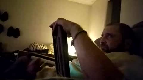 Snapshot of blahblam420 chatting on March 8, 1:15 pm blahblam420 online show from March 8, 1:15 pm