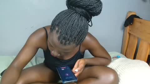 Snapshot of blair_sue chatting on July 8, 12:09 pm love online show from July 8, 12:09 pm