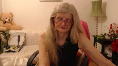 Snapshot of blairfort chatting on January 10, 9:53 pm blairfort online show from January 10, 9:53 pm