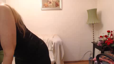 Snapshot of blairfort chatting on March 8, 10:43 am blairfort online show from March 8, 10:43 am