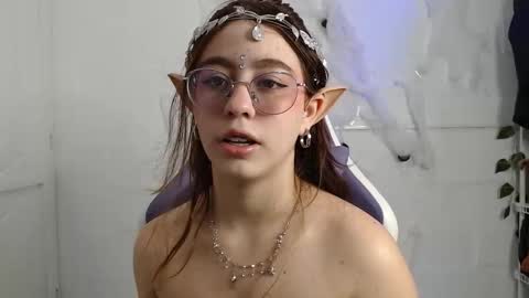   online show from October 31, 3:13 pm