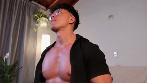 Blake Levi  Independent Model online show from January 10, 2:14 am