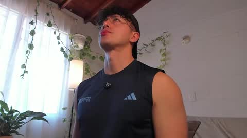 Blake Levi  Independent Model online show from May 31, 2:57 pm