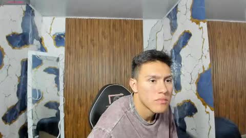 Snapshot of blake_tay chatting on April 11, 7:45 am blake_tay online show from April 11, 7:45 am