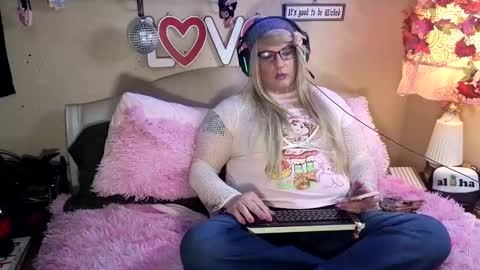 Blakely Morningstar   online show from February 13, 11:39 am