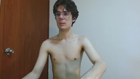 Snapshot of blakeshatter chatting on December 18, 12:51 pm blakeshatter online show from December 18, 12:51 pm