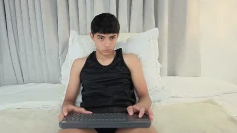 blakevg online show from August 7, 11:34 am