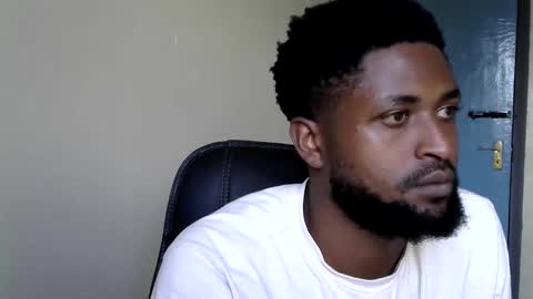 Snapshot of blakmoufaka chatting on September 10, 5:51 am blakmoufaka online show from September 10, 5:51 am