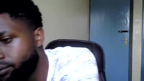 Snapshot of blakmoufaka chatting on September 11, 5:29 am blakmoufaka online show from September 11, 5:29 am