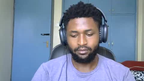 Snapshot of blakmoufaka chatting on October 5, 5:28 am blakmoufaka online show from October 5, 5:28 am