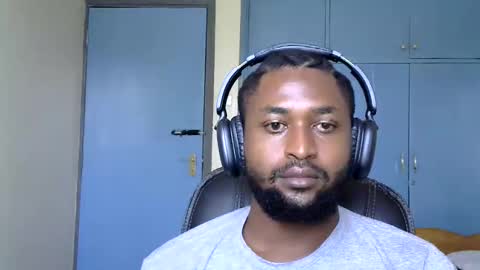 Snapshot of blakmoufaka chatting on October 16, 6:25 am blakmoufaka online show from October 16, 6:25 am