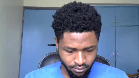 Snapshot of blakmoufaka chatting on November 19, 4:12 am blakmoufaka online show from November 19, 4:12 am