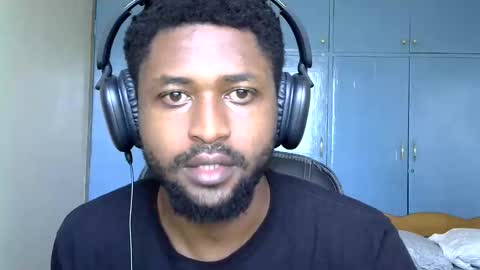 Snapshot of blakmoufaka chatting on November 25, 4:23 am blakmoufaka online show from November 25, 4:23 am