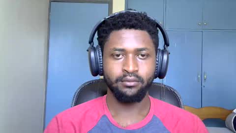 Snapshot of blakmoufaka chatting on December 1, 6:07 am blakmoufaka online show from December 1, 6:07 am