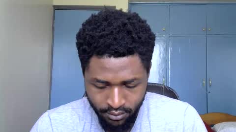 Snapshot of blakmoufaka chatting on December 2, 6:19 am blakmoufaka online show from December 2, 6:19 am