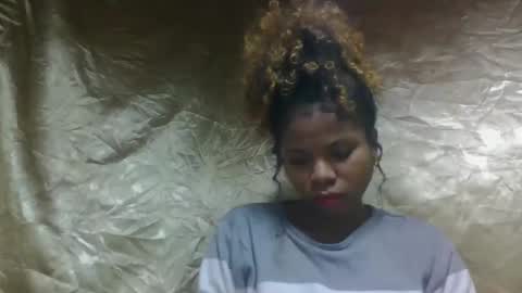 Snapshot of blanchmamy chatting on December 16, 2:16 am blanchmamy online show from December 16, 2:16 am