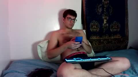 Snapshot of blancpebble chatting on October 27, 1:31 am blancpebble online show from October 27, 1:31 am