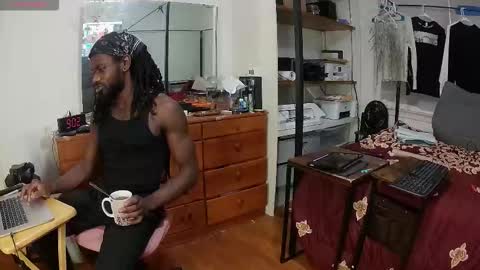 Snapshot of blaqjay chatting on February 28, 2:01 am BlaqJay online show from February 28, 2:01 am