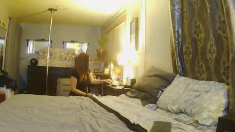 Redandblaq online show from December 22, 1:24 am