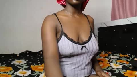 Snapshot of blavck_barbie chatting on March 3, 5:24 am Tatiana online show from March 3, 5:24 am