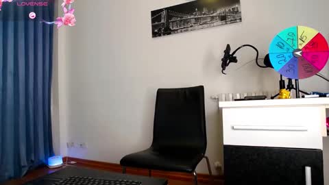 Goddess Blaze online show from February 3, 7:00 pm