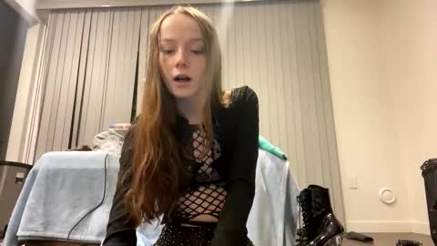 blazed_babezzz online show from February 9, 3:32 am