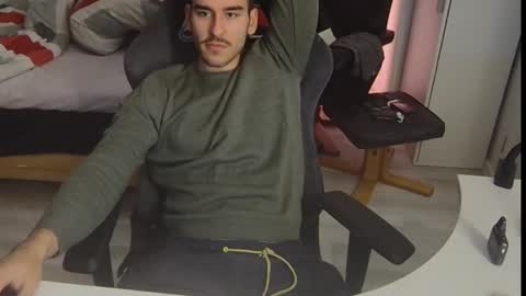 Snapshot of blazinghoney chatting on December 25, 8:17 pm Honey online show from December 25, 8:17 pm